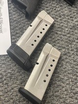 SMITH & WESSON M & P 9 Shield - 2 of 7
