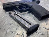 SMITH & WESSON M&P 22 - 4 of 5
