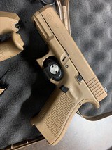 GLOCK 19x - 2 of 7