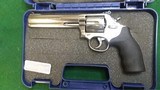SMITH & WESSON 686 - 1 of 5