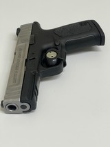 SMITH & WESSON SD40 VE - 2 of 4