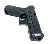 GLOCK 17M 9MM Night Sights - 7 of 7