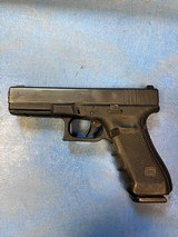GLOCK GLOCK 22 G22 GEN 4 (NIGHT SIGHTS) - 2 of 5