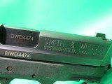 SMITH & WESSON M&P40C - 5 of 6