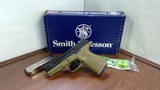 SMITH & WESSON SD40 - 1 of 4