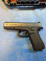 GLOCK g17 gen 4 night sights - 3 of 5