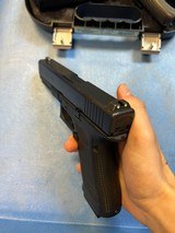 GLOCK g17 gen 4 night sights - 4 of 5