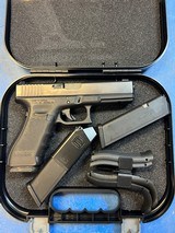 GLOCK g17 gen 4 night sights - 1 of 5