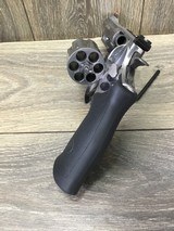 SMITH & WESSON 629 4 - 1 of 5