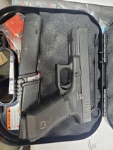GLOCK 17Gen4 - 1 of 2