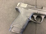 SMITH & WESSON M&P9 SHIELD - 2 of 6