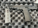 KEL-TEC CP-33 - 1 of 6