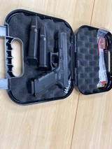 GLOCK glock 17 gen 4 - 2 of 3