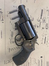 SMITH & WESSON GOVERNOR CRIMSON TRACE LASERGRIPS - 2 of 5