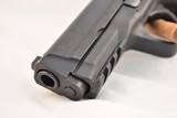 SMITH & WESSON M&P 40 - 6 of 7