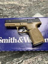 SMITH & WESSON SD40 - 1 of 2