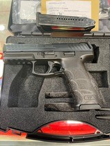 HECKLER & KOCH VP9 - 1 of 3