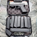 GLOCK 17Gen5 - 1 of 2