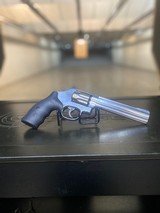 SMITH & WESSON 617