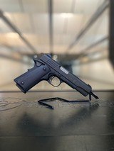 BROWNING 1911 380 BLACK LABEL - 1 of 2
