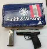 SMITH & WESSON SD40 VE - 1 of 7