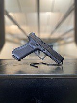 GLOCK G17 GEN5 FS - 1 of 2