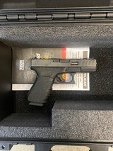 GLOCK 19 CUSTOM - 2 of 6