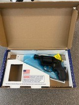 SMITH & WESSON 442-1 - 1 of 7