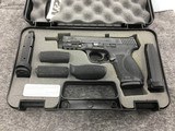 SMITH & WESSON M&P 40 - 1 of 1