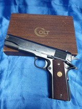 COLT 1911 GOVERNMENT MODEL - 1 of 4