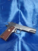COLT 1911 GOVERNMENT MODEL - 2 of 4