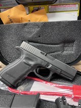 GLOCK 19 G19 Gen 4 (Police Trade In) - 2 of 4