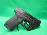 SMITH & WESSON M&P40 SHIELD - 1 of 7
