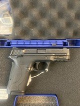 SMITH & WESSON M&P 380 SHIELD EZ - 1 of 4