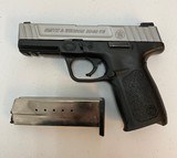 SMITH & WESSON SD40VE - 1 of 7