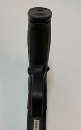 SMITH & WESSON SD40VE - 6 of 7