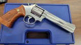 Smith & Wesson 686 Revolver - 4 of 5