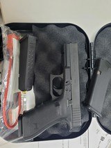 GLOCK 17Gen4 - 1 of 2