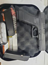 GLOCK 17Gen4 - 2 of 2