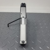 SMITH & WESSON sd9ve crimson trace rail light 13050 - 5 of 5