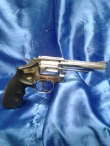 SMITH & WESSON 64-5 - 2 of 5