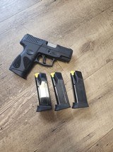 TAURUS G2C PT111 G2 A w/ 4 MAGS!!! - 1 of 7