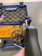 SMITH & WESSON 686 - 2 of 4