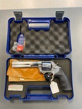 SMITH & WESSON 686 - 1 of 4