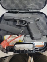 GLOCK 17Gen4 - 2 of 2
