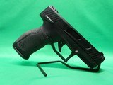 TAURUS TX 22 - 1 of 7
