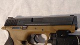 SMITH & WESSON M&P 40 w/Streamlight - 3 of 6
