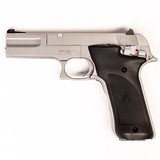 SMITH & WESSON MODEL 2206 - 1 of 4