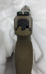 SMITH & WESSON M&P40 SHIELD M2.0 - 3 of 4