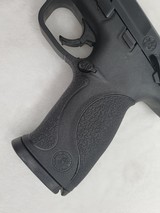 SMITH & WESSON M&P 9 - 4 of 7